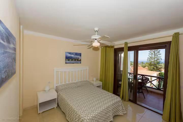 Apartment In Playa De Las Americas 1 ภายนอก รูปภาพ